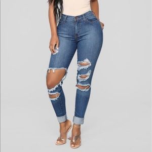 Fashion Nova Distressed Skinny Jeans size 11